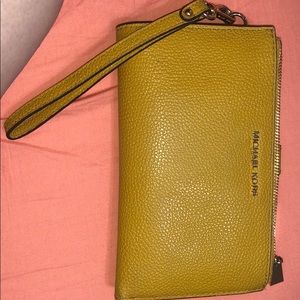 Michael Kors Wristlet